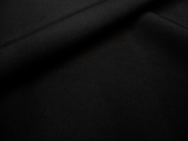 04 - Preto